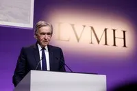 Gã khổng lồ hàng xa xỉ LVMH vượt mốc 500 tỷ USD vốn hoá