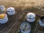 Giá dầu tương lai không phản ánh hoàn toàn kỳ vọng thị trường