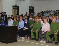 Phiên xử phúc thẩm cựu Chủ tịch FLC Trịnh Văn Quyết và một số đồng phạm hôm 25/3 vừa qua bị hoãn do ông Quyết và một số người liên quan vắng mặt.