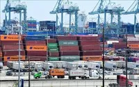 Giá trị thuơng mại toàn cầu chịu tác động bởi thuế quan mới tăng kỷ lục.