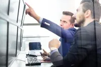 Giao dịch chứng khoán khối ngoại ngày 10/2: Mua ròng hơn 950 tỷ đồng, tâm điểm là một mã bank