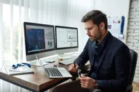 Giao dịch chứng khoán khối ngoại ngày 23/12: Tiếp tục mua ròng gần 700 tỷ đồng