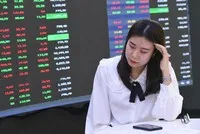 Giao dịch chứng khoán sáng 15/1: Cổ phiếu lớn bị chốt mạnh, VN-Index lùi về mốc 1.850 điểm