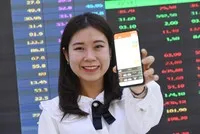Giao dịch chứng khoán sáng 23/2: Cổ phiếu dầu khí nổi sóng ngày khai Xuân