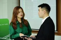 Giao dịch chứng khoán sáng 25/12: VN-Index lần đầu tiên chạm mốc 1.800 điểm