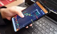 Giao dịch kém sôi động, khối ngoại mua ròng 2 tỷ đồng trong phiên 17/12