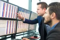 Giới đầu tư lại mua mạnh cổ phiếu công nghệ