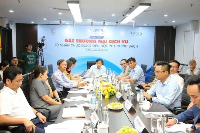 Toàn cảnh tọa đàm