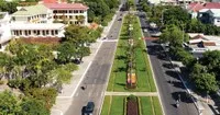 Gói thầu XL01 Thi công xây dựng đường Hùng Vương thuộc Dự án Hoàn thiện đường Hùng Vương, TP. Tam Kỳ (Đà Nẵng) có hạng mục liên quan đến kiến trúc cảnh quan. Ảnh: Thành Công