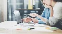 Gom mạnh cổ phiếu ngân hàng, khối ngoại vẫn bán ròng 550 tỷ đồng trong phiên 6/1