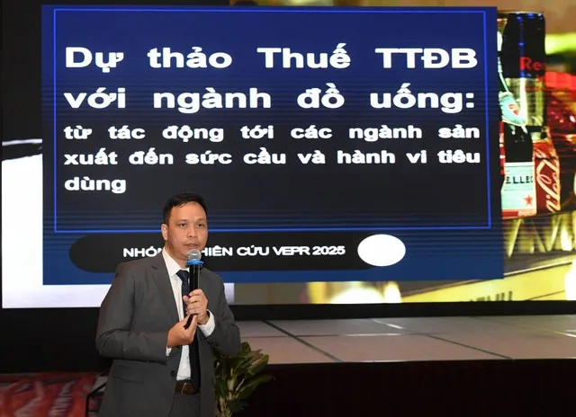 TS. Nguyễn Quốc Việt, Chuyên gia Chính sách công của Đại học Kinh tế, nguyên Phó Viện trưởng Viện Nghiên cứu Kinh tế và Chính sách (VEPR)