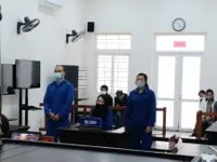 Hà Nội: Công an xã làm giả CMND cho 2 tội phạm Trung Quốc