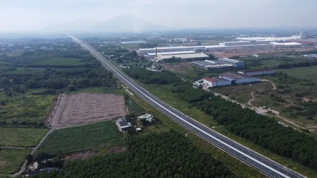 Cao tốc Biên Hòa – Vũng Tàu dự kiến thông xe 19/12, rút ngắn ít nhất 50% thời gian di chuyển giữa TP.HCM - Đồng Nai - Vũng Tàu.