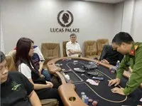 Hai “ông trùm” chi tiền quảng cáo, lôi kéo con bạc người nước ngoài vào Poker Lucas Palace