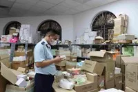 Thời gian qua, nhiều vụ việc bán hàng giả/hàng xâm phạm quyền sở hữu trí tuệ trên mạng đã bị triệt phá.