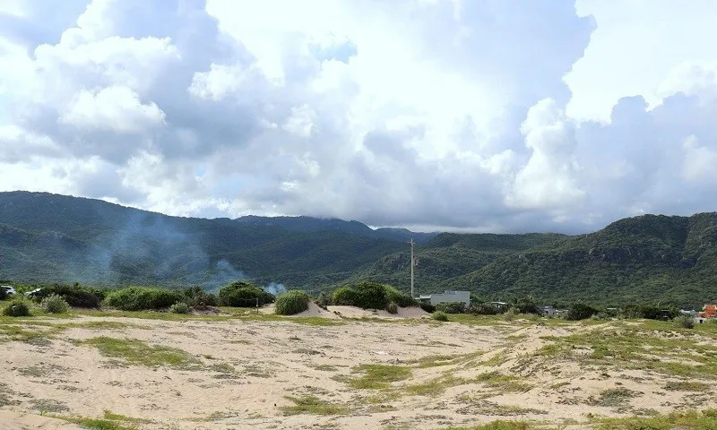 Khánh Hòa bố trí nhà ở tạm và hỗ trợ tiền thuê nhà ở cho người có đất ở bị thu hồi để thực hiện Dự án Điện hạt nhân Ninh Thuận, trong thời gian chờ bố trí tái định cư. Ảnh: K.H 