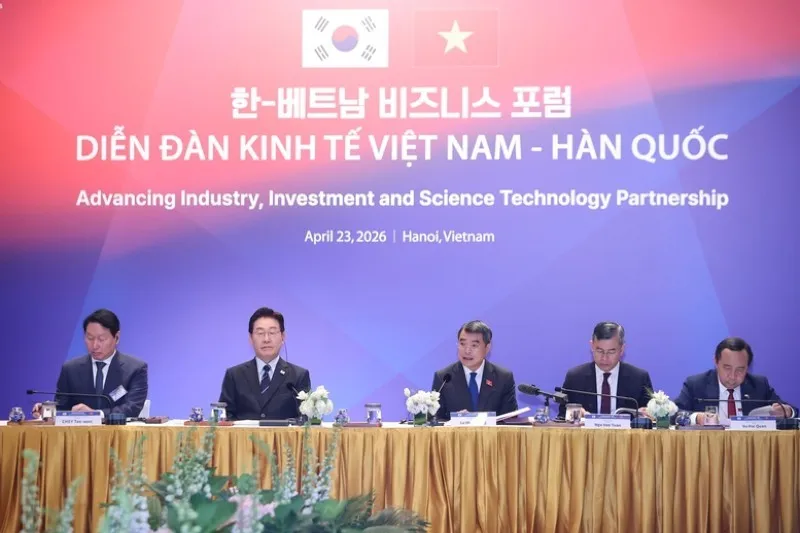 Thủ tướng Lê Minh Hưng và Tổng thống Hàn Quốc Lee Jae Myung tham dự Diễn đàn Kinh tế Việt Nam - Hàn Quốc vào chiều ngày 23/4 (Ảnh: VGP)