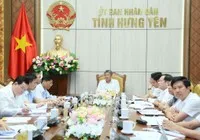 Phó Bí thư Tỉnh ủy, Chủ tịch UBND tỉnh Hưng Yên Nguyễn Mạnh Quyền chủ trì cuộc họp. Ảnh: Tất Đạt