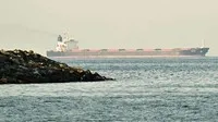 Iran nới lỏng kiểm soát eo biển Hormuz: Tác động gì đến nguồn cung dầu toàn cầu?