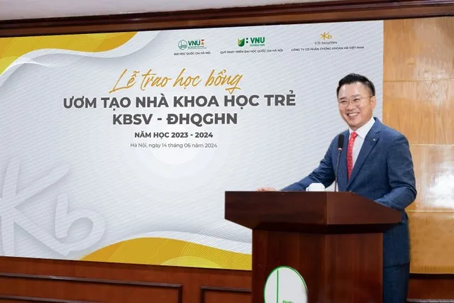 Ông Jeon Mun Cheol - Tổng Giám Đốc Chứng Khoán KB Việt Nam phát biểu tại sự kiện