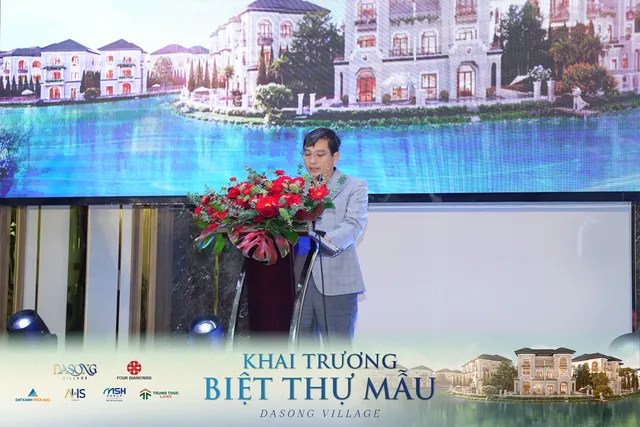 Ông Nguyễn Minh Tuấn - Phó tổng giám đốc ban Quản lý Dự án- Đại diện chủ đầu tư phát biểu tại sự kiện Khai trương Biệt thự mẫu Dasong Village.