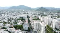 Dự kiến, đến cuối năm 2025, tỉnh Khánh Hòa sẽ hoàn thành khoảng 2.181 căn, đạt hơn 76% chỉ tiêu được giao. Trong ảnh là trung tâm phường Nha Trang, tỉnh Khánh Hòa. Ảnh: Linh Đan