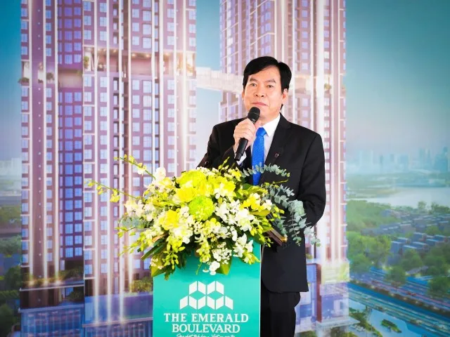 Ông Bùi Ngươn Phong, Chủ tịch HĐQT, Nhà sáng lập Hệ sinh thái Tập đoàn Lê Phong phát biểu tại buổi lễ.