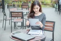 Khối ngoại mua ròng hơn 1.000 tỷ đồng "cổ phiếu quốc dân" trong phiên 24/2