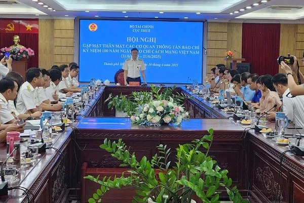 Toàn cảnh buổi Hội nghị.