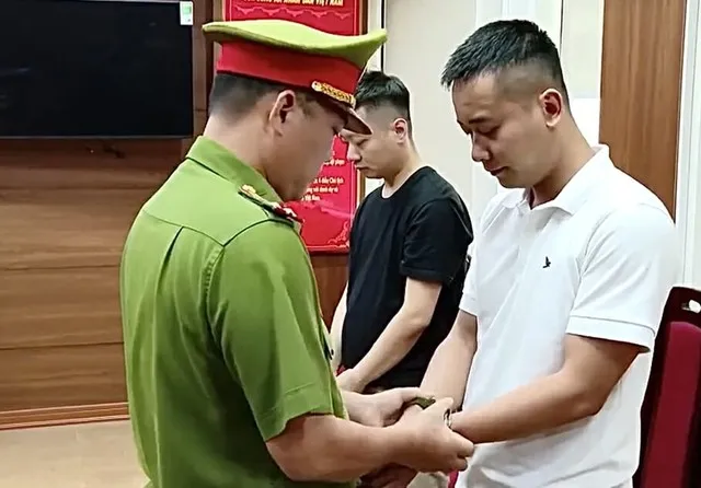 Phạm Quang Linh (Quang Linh Vlogs) là Thành viên HĐQT Công ty cổ phần Tập đoàn Chị Em Rọt.