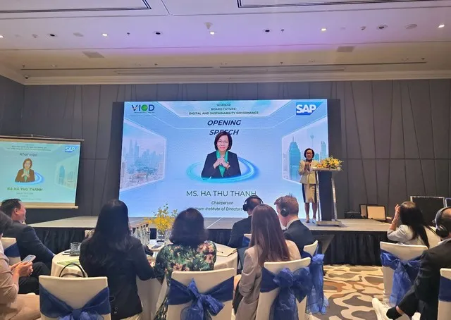 Bà Hà Thu Thanh, Chủ tịch VIOD chia sẻ tại hội thảo.