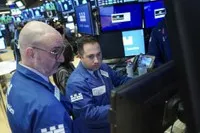 Kỳ vọng Fed cắt giảm lãi thúc đẩy giới đầu tư mua cổ phiếu