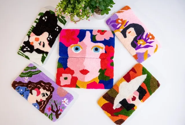 Colori đã cho ra mắt 4 bộ sưu tập sản phẩm, gồm The Fusion, Sassy &amp; Sweet, Bauhaus và The Botanica.