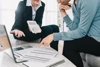 Manulife tiếp tục dẫn đầu thị trường về doanh thu phí bảo hiểm khai thác mới trong 6 tháng năm 2022