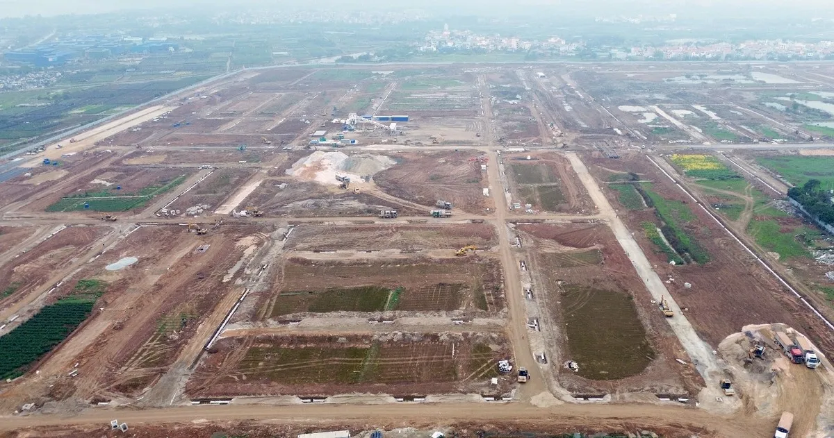Dự án Vinhomes Wonder City, nằm tại địa phận 4 xã Tân Hội, Liên Trung, Tân Lập, Liên Hà, huyện Đan Phượng, Hà Nội. Đây là dự án khu đô thị thấp tầng, rộng 133ha, tổng mức đầu tư của dự án khoảng 18.441 tỷ đồng do tập đoàn Vingroup làm chủ đầu tư.