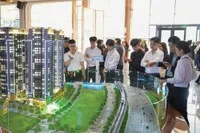 Những dự án trung cấp ở ven đô có mức giá dễ tiếp cận, từ 55-75 triệu đồng/m2. Ảnh: Việt Dũng.