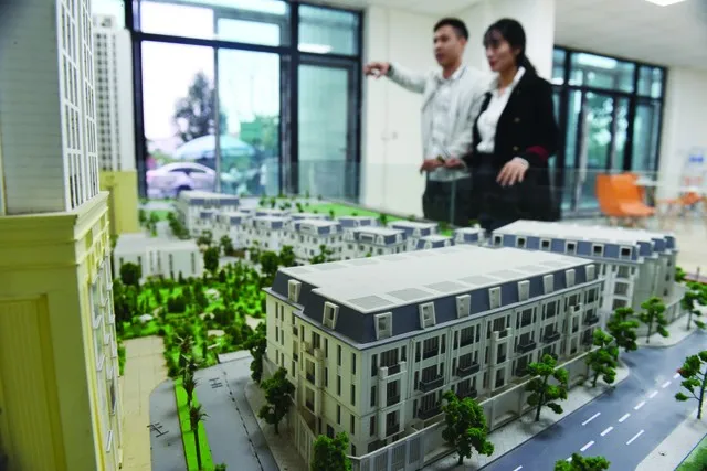 Giá nhà sẽ còn tăng. Ảnh: Dũng Minh.