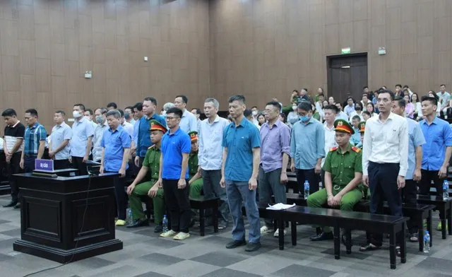 Có 29 bị cáo bị đưa ra xét xử trong phiên tòa sơ thẩm.