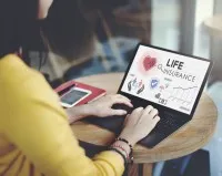 Các công ty bảo hiểm nhân thọ đang cấu trúc lại sản phẩm, nâng cao chất lượng dịch vụ để lấy lại niềm tin của khách hàng