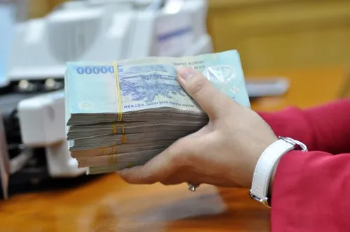 Hàng loạt vụ khách hàng báo mất tiền sau khi đã gửi vào ngân hàng gần đây. Ảnh: Anh Quân.