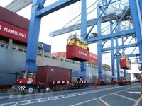 Bộ Công thương đề xuất ban hành Thông tư quy định danh mục phế liệu, hàng hóa đã qua sử dụng tạm ngừng kinh doanh tạm nhập, tái xuất, chuyển khẩu.