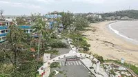 Bãi biển khu 2 Đồ Sơn hoang tàn sau bão số 3