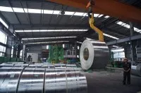 Việc các doanh nghiệp đồng loạt mở rộng công suất khiến khả năng ngành sớm quay trở lại trạng thái cân bằng cung - cầu trở nên hạn chế