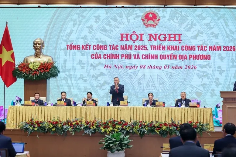 Tổng Bí thư Tô Lâm và các đồng chí lãnh đạo chủ chốt tại Hội nghị toàn quốc Chính phủ và chính quyền địa phương - Ảnh: VGP.