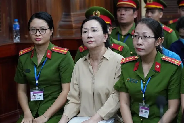 Trong vụ án này, Trương Mỹ Lan tham gia với 2 tư cách là bị cáo và bị hại. (Ảnh: TTBC TP.HCM)