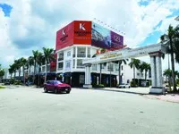 Khu đô thị thương mại Golden Center City tại thị xã Bến Cát, tỉnh Bình Dương. Ảnh: Vũ Dũng.