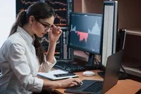 Nhận định thị trường phiên giao dịch ngày 30/12: Hạn chế mua cổ phiếu tiệm cận vùng đỉnh cũ
