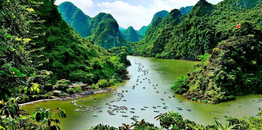 Di sản Văn hóa và Thiên nhiên thế giới Quần thể danh thắng Tràng An 