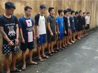 Nhóm đối tượng cho vay lãi nặng, bắt thế chấp bằng tài khoản iCloud. Ảnh: Công an Bắng Giang.