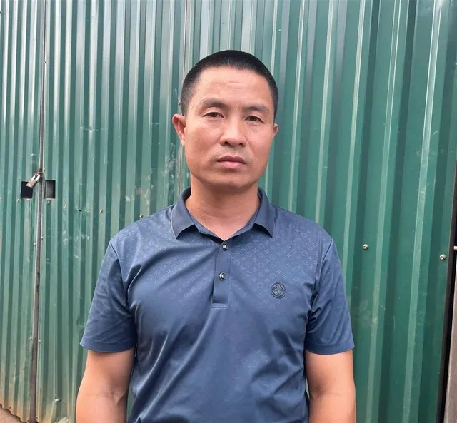Đối tượng Trần Văn Bằng được xác định là người tiếp nhận, chỉ đạo, thực hiện chôn lấp chất thải. Ảnh: BCA
